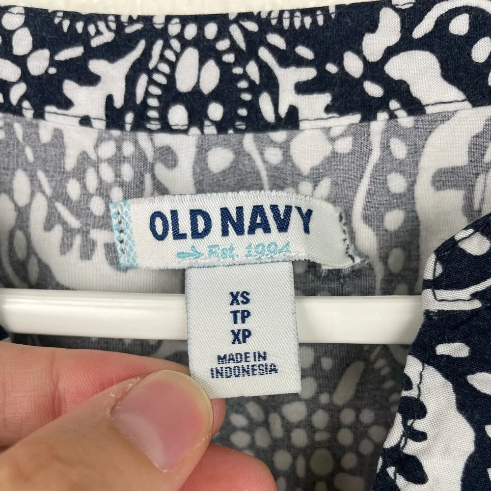 Old navy button down sleeveless dress - Picture 4 of 6